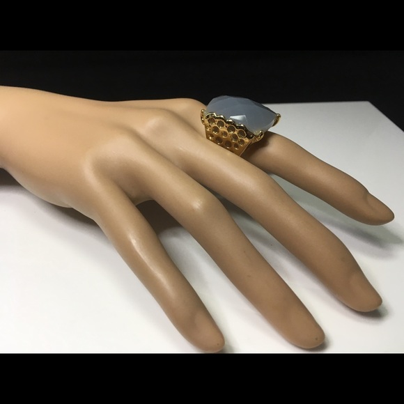 Jewelry - Picture 4 of 7